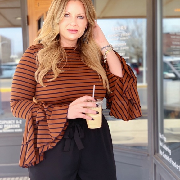 THE HARLOW PAPER BAG HIGH WAISTED SHORTS - Picture 3 of 3